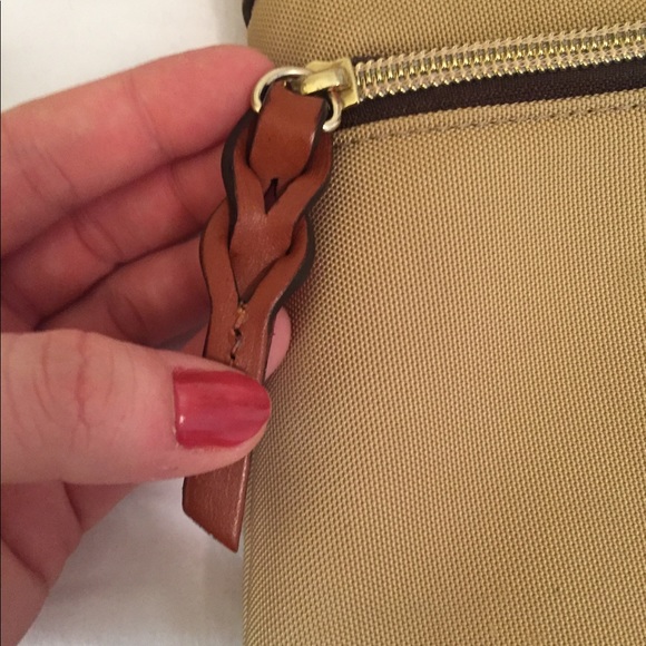 Dooney and Bourke crossbody - Picture 3 of 6